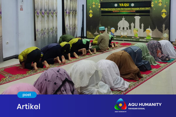 Sedekah-Alat-Sholat-Yatim-&-Dhuafa