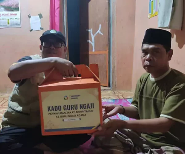kado-untuk-guru-ngaji-melalui-aquhumanity-indonesia-2-677b5339b2d24
